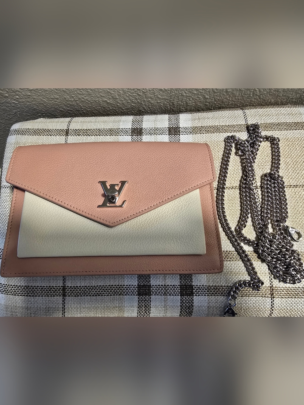 Louis Vuitton MyLockMe Chain Pochette